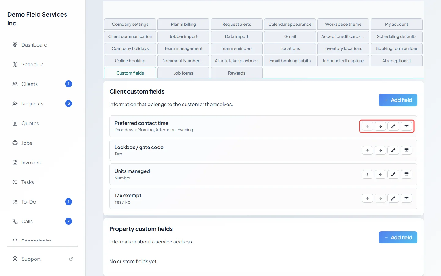 The move, edit and archive buttons on a custom field row